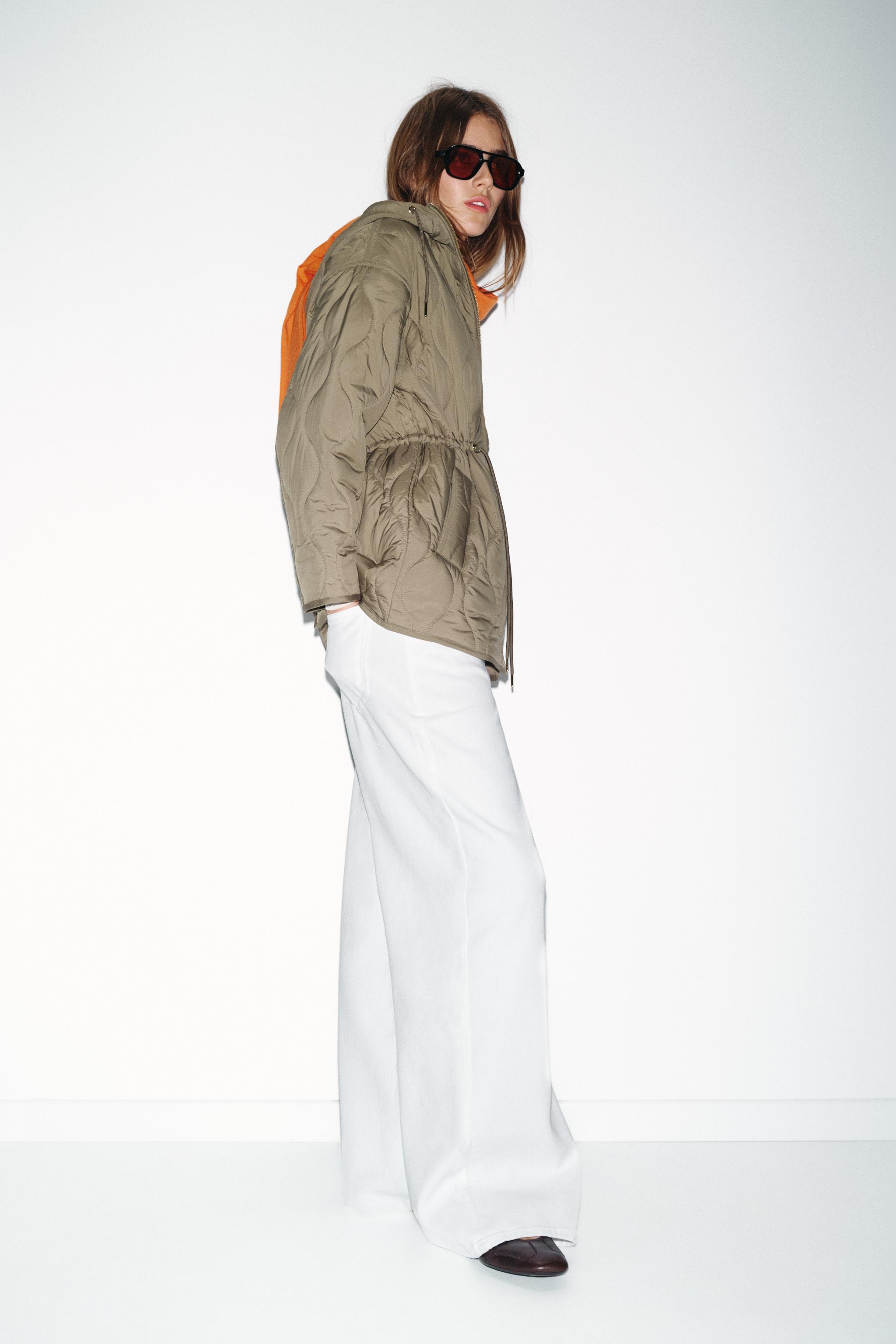 BLOUSON REMBOURRÉ À CAPUCHE DÉPERLANT